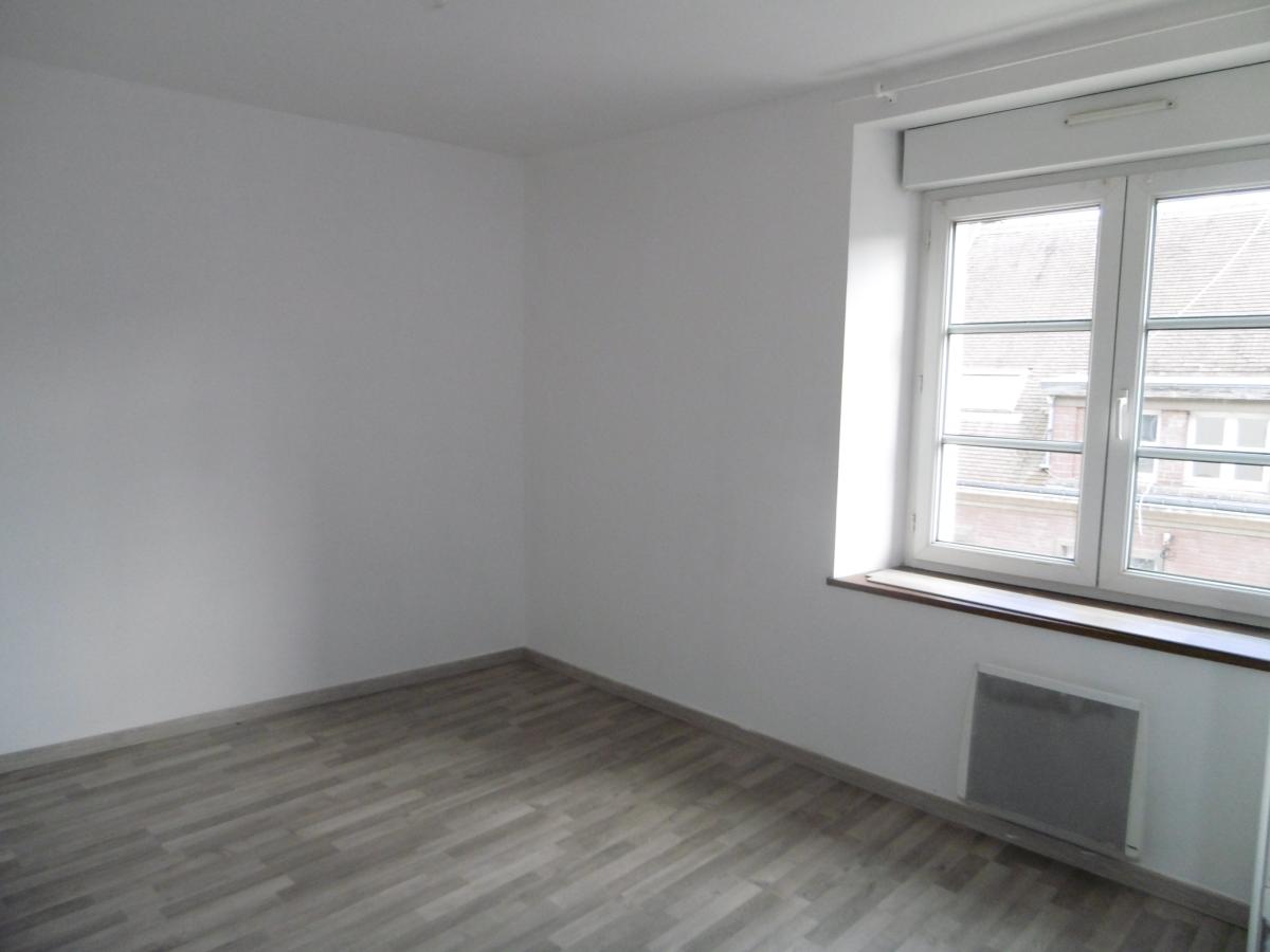 Location - Appartement -  2 pièce(s) -  35 m² à Eu - image 1