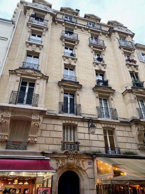Vente - Immeuble à Paris 4e Arrondissement - image 1
