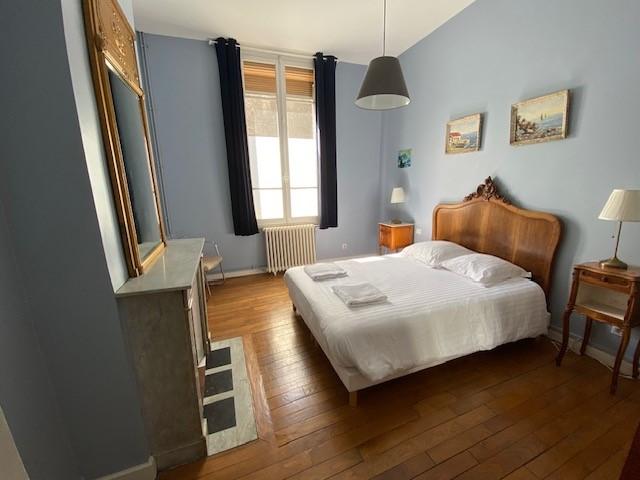 Vente - Appartement -  7 pièce(s) -  159 m² à Reims - image 1