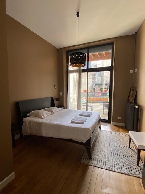 Vente - Appartement -  7 pièce(s) -  159 m² à Reims - image 1