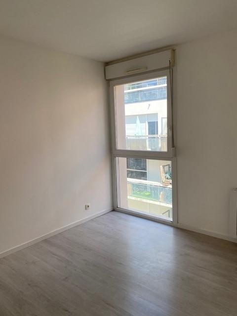 Location - Appartement -  5 pièce(s) -  102 m² à Reims - image 1