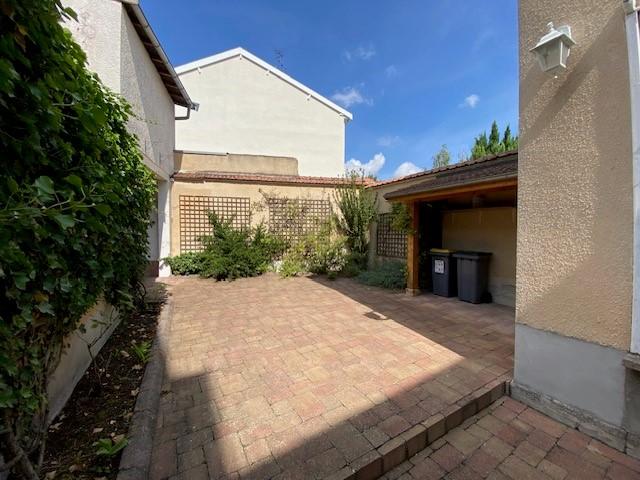 Vente - Maison - 8 pièces à Reims