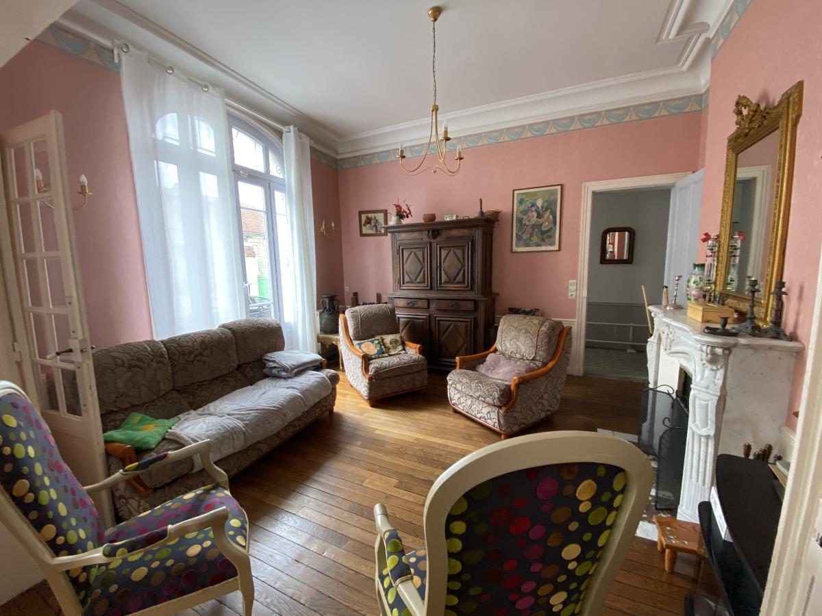 Vente - Maison -  9 pièce(s) -  211 m² à Reims - image 1