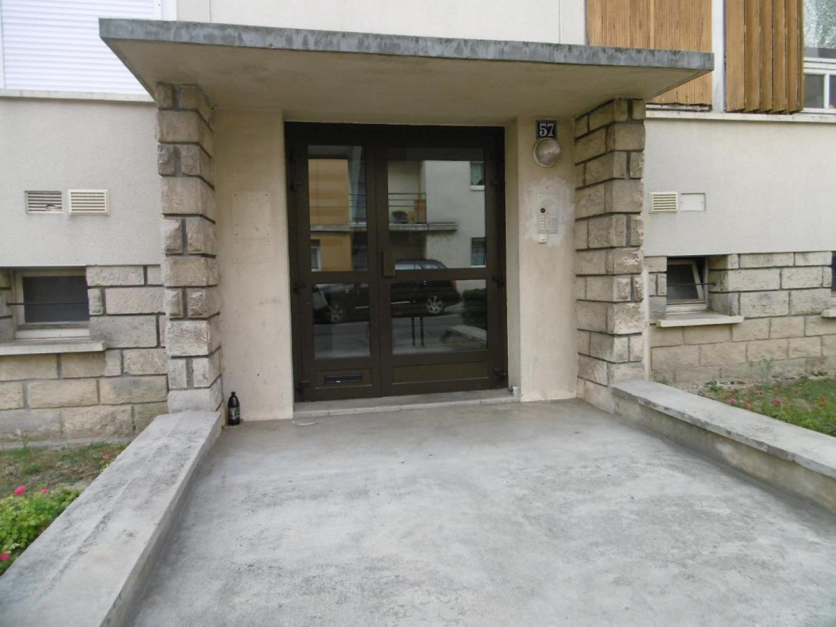 Location - Appartement -  3 pièce(s) -  54 m² à Reims - image 1