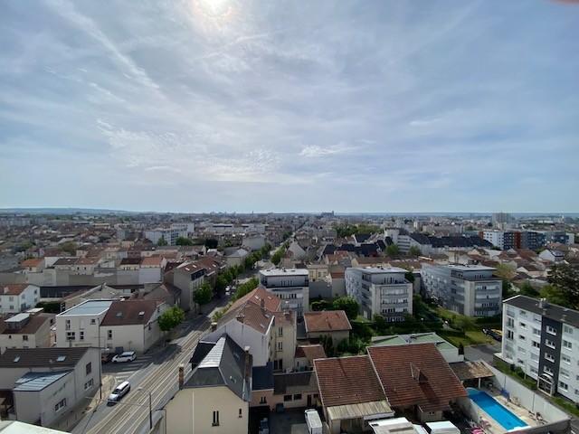 Vente - Appartement -  4 pièce(s) -  69 m² à Reims - image 1