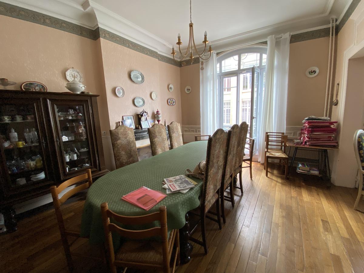 Vente - Maison -  9 pièce(s) -  211 m² à Reims - image 1