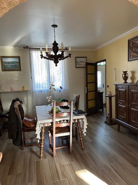 Vente - Maison -  9 pièce(s) -  252 m² à Reims - image 1