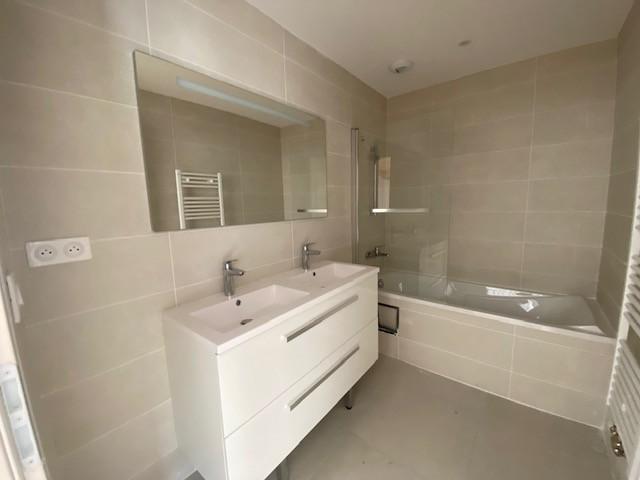 Vente - Maison -  7 pièce(s) -  155 m² à Reims - image 1