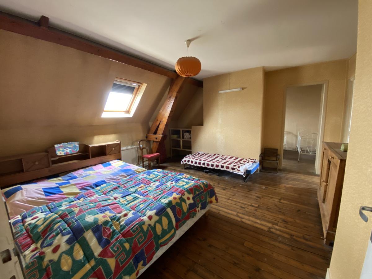 Vente - Maison -  9 pièce(s) -  211 m² à Reims - image 1
