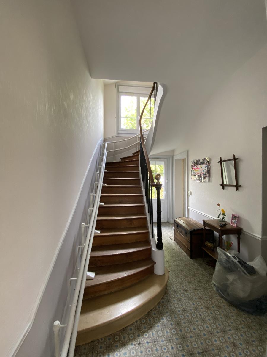Vente - Maison -  9 pièce(s) -  211 m² à Reims - image 1