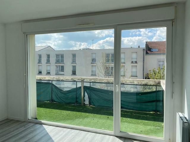 Location - Appartement -  5 pièce(s) -  102 m² à Reims - image 1